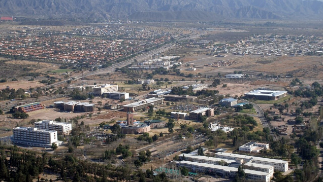 imagen Autoridades de la UNCUYO se solidarizan con estudiantes accidentados y sus familias