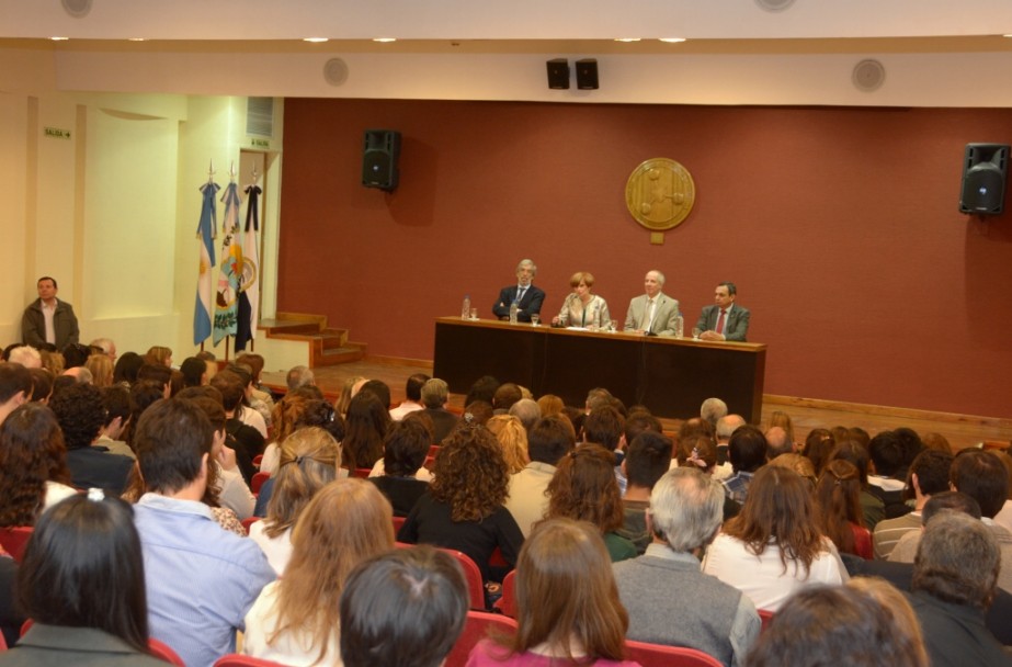 imagen Académicos de la región deliberan sobre ingeniería y ciencias aplicadas