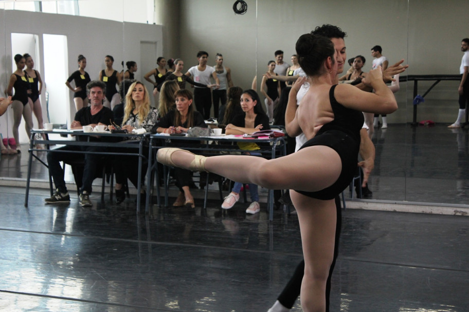 imagen Maximiliano Guerra seleccionó a los bailarines para "El Lago de los Cisnes"