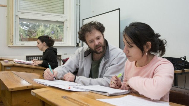 imagen Aniversario del Balseiro: a 65 años del primer día de clases