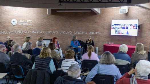 imagen El Foro de Profesores Extraordinarios recibió a las autoridades electas