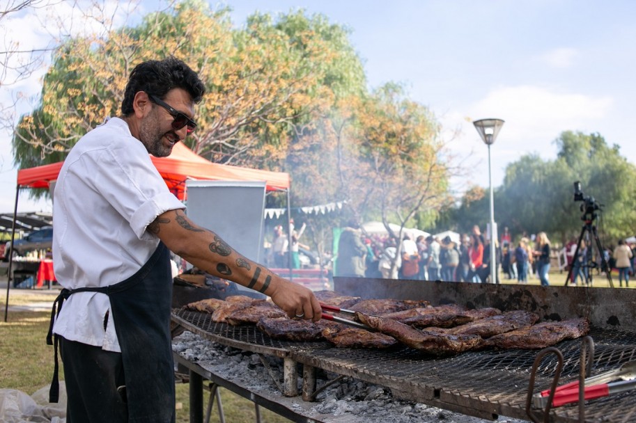 imagen Estudiantes extranjeros compartieron parte de su cultura en el Festival Internacional de la UNCUYO