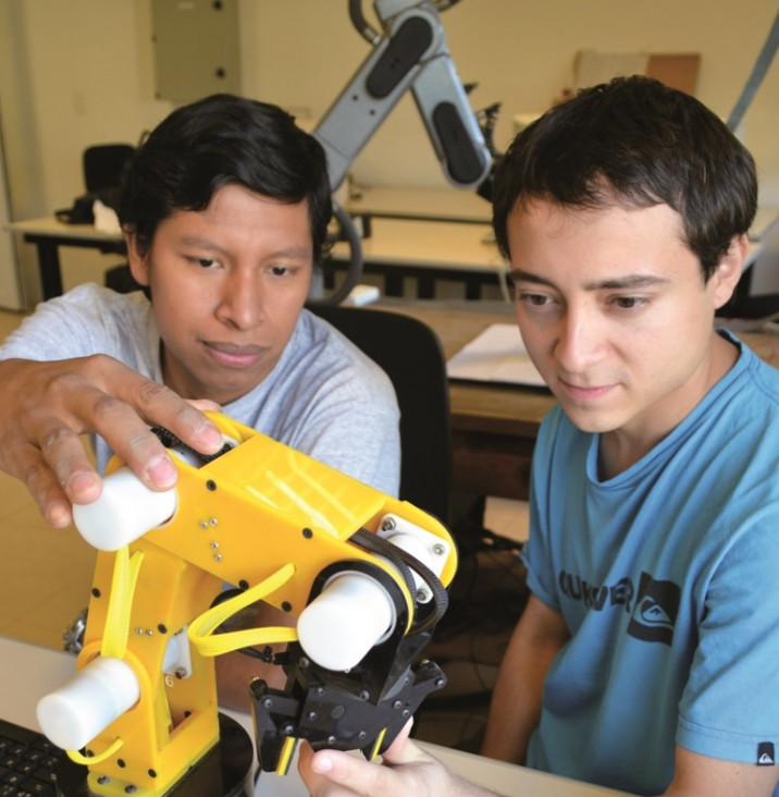 imagen Inscriben para estudiar carreras en Física e Ingeniería del Balserio