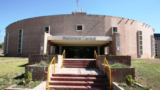 imagen Funcionamiento de la Biblioteca Central en el verano