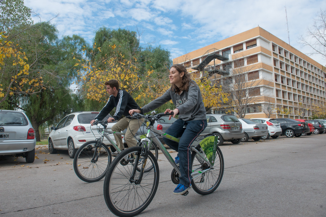 imagen Entregarán bicis a estudiantes de la UNCuyo