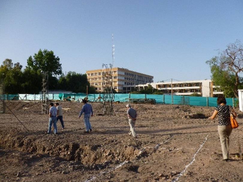 imagen Delegación de organismo de financiamiento inspeccionó construcción de bloque de aulas 
