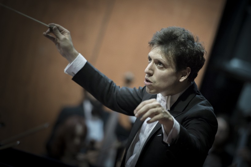 imagen Nuevo concierto de la Sinfónica con director chileno