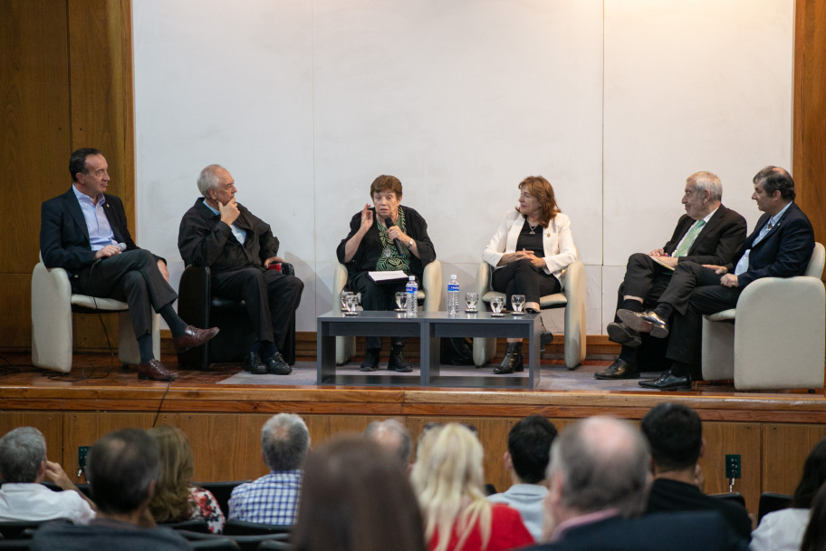 imagen Con voces de referentes, la UNCUYO dialoga sobre los temas significativos 