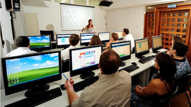 imagen Proyecto de Educación a Distancia recibió una mención del Senado Nacional
