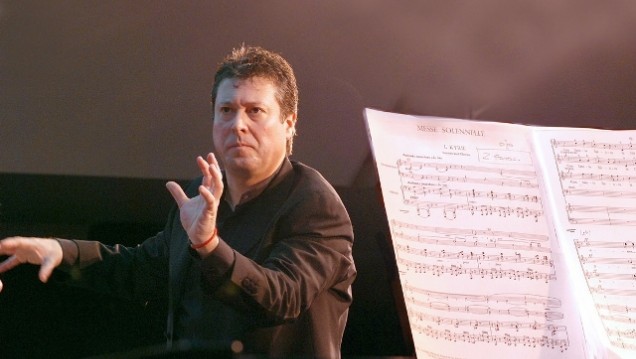 imagen Carlos Vieu dirigirá dos conciertos de la Sinfónica