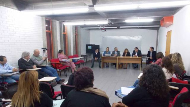 imagen Personal de apoyo académico protagoniza cátedra internacional con Brasil