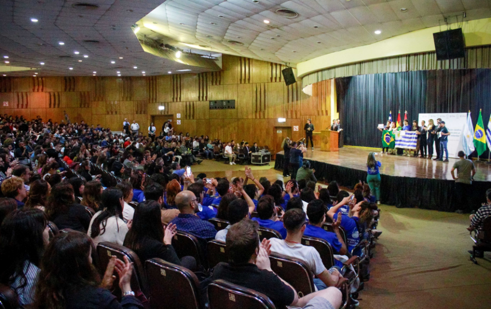 imagen Ocho estudiantes representaron a la UNCUYO en Paraguay
