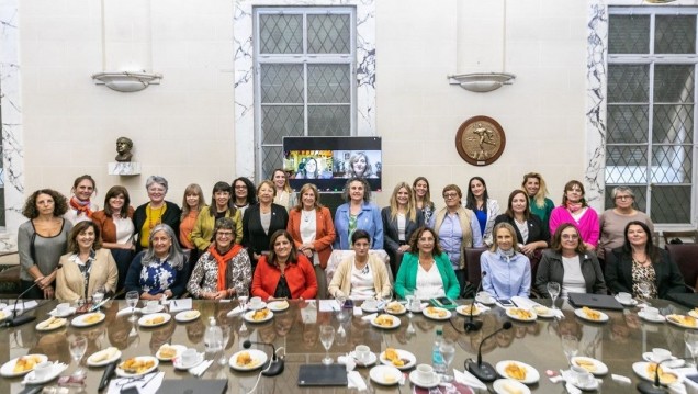 imagen La rectora Esther Sánchez participó del Foro de rectoras y vicerrectoras de universidades