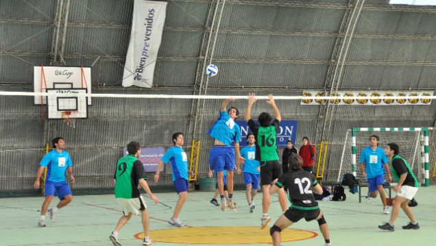 imagen Siguen Competencias Interuniversitarias: UNCuyo se impuso 8-5 a la UCA en fútbol 