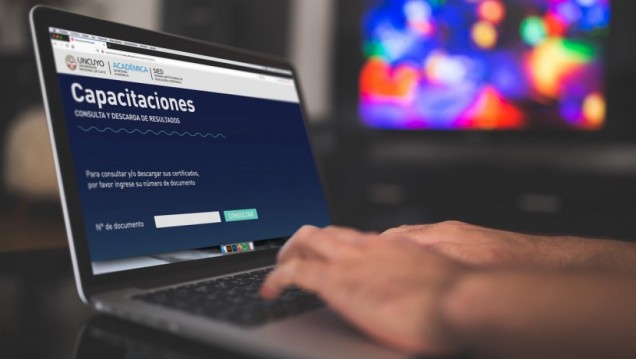 imagen Docentes de la UNCUYO podrán capacitarse en Moodle y accesibilidad de materiales educativos 