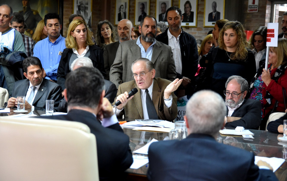 imagen La UNCUYO solicitará al Gobierno Nacional la inmediata apertura de la paritaria 2019