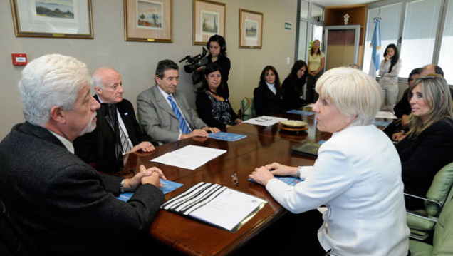 imagen UNCuyo se integra red internacional que promueve la inserción de doctores