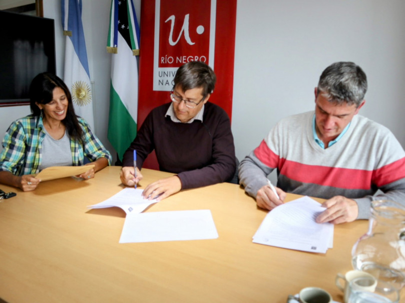 imagen Sinergia sureña: Universitarios de Río Negro harán sus prácticas en el Balseiro