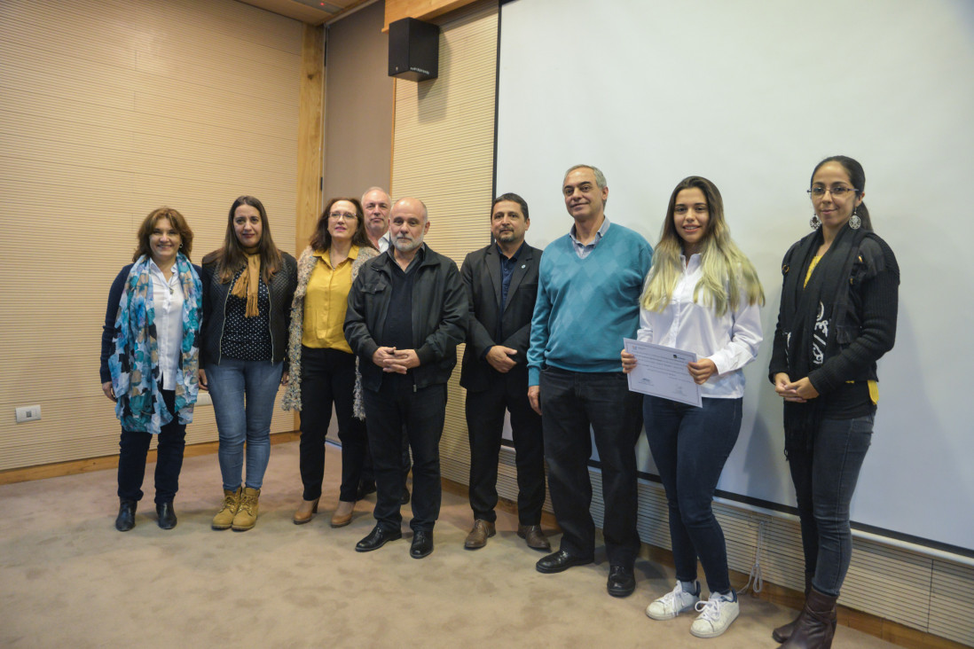 imagen Premiaron a estudiante del  Martín Zapata en concurso de cuentos