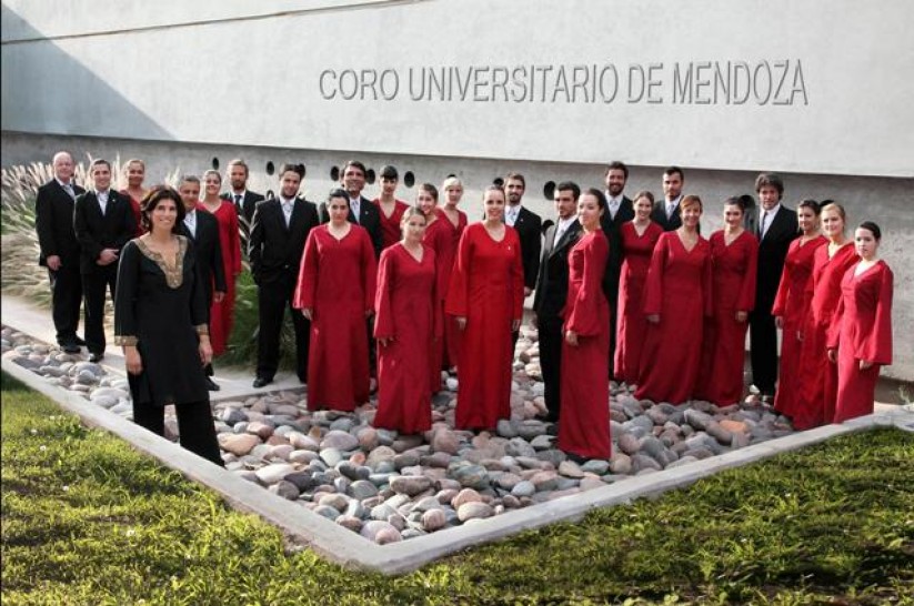 imagen Las voces del Coro Universitario abren el festival "Música Clásica por los Caminos del Vino"
