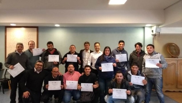 imagen Trabajadores de la Universidad se capacitaron en electricidad