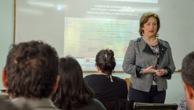 imagen Empezó capacitación para mejorar la calidad de la gestión estatal