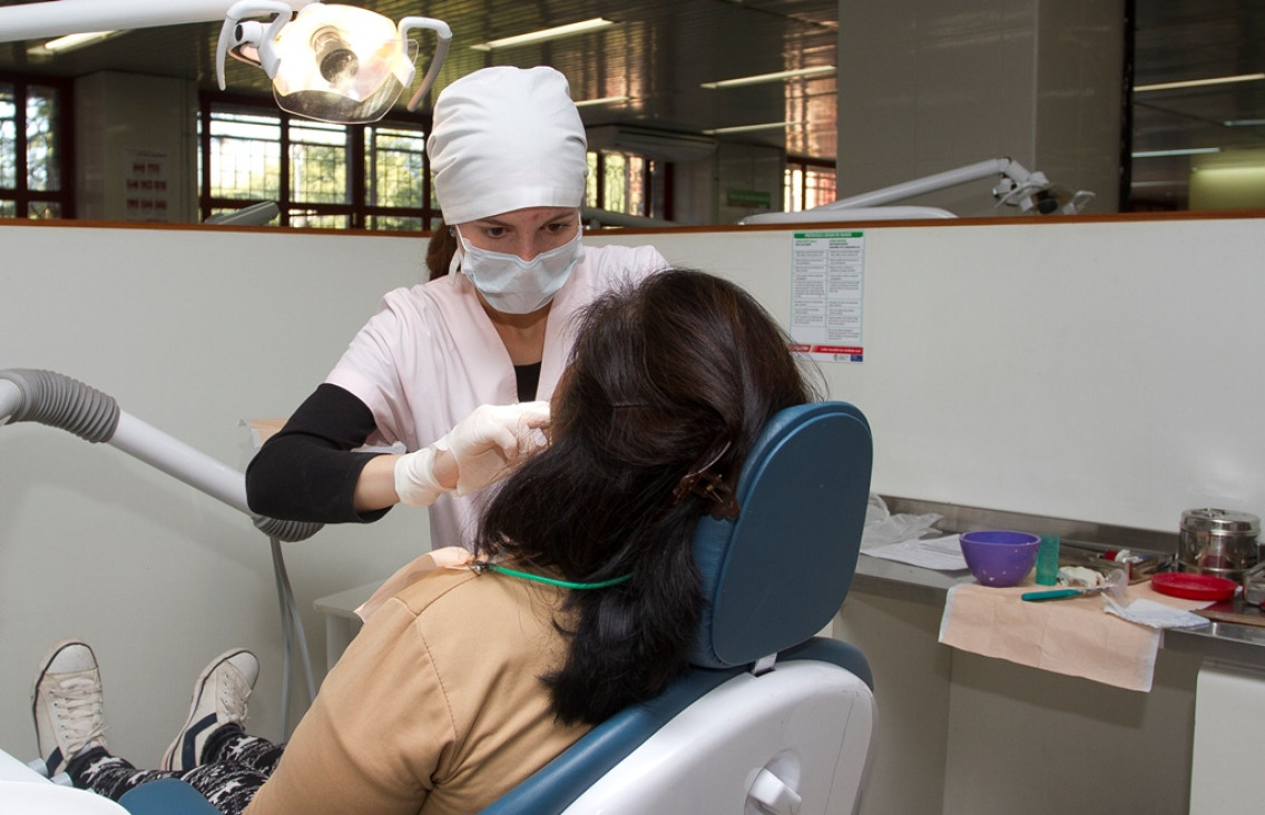 imagen Con controles y una jornada científica, la UNCUYO se suma a la prevención del cáncer de boca