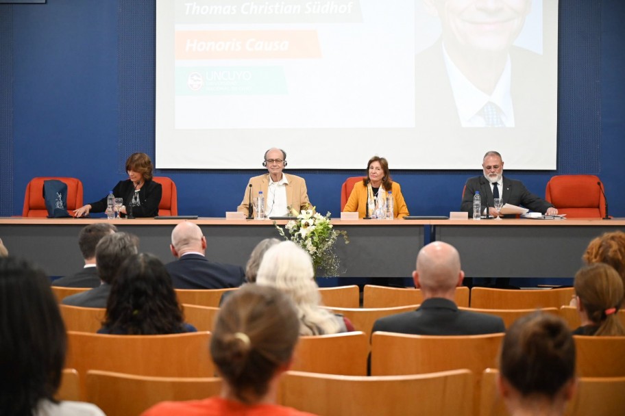 imagen La UNCUYO distinguió con el Honoris Causa al Nobel Thomas Christian Südhof  