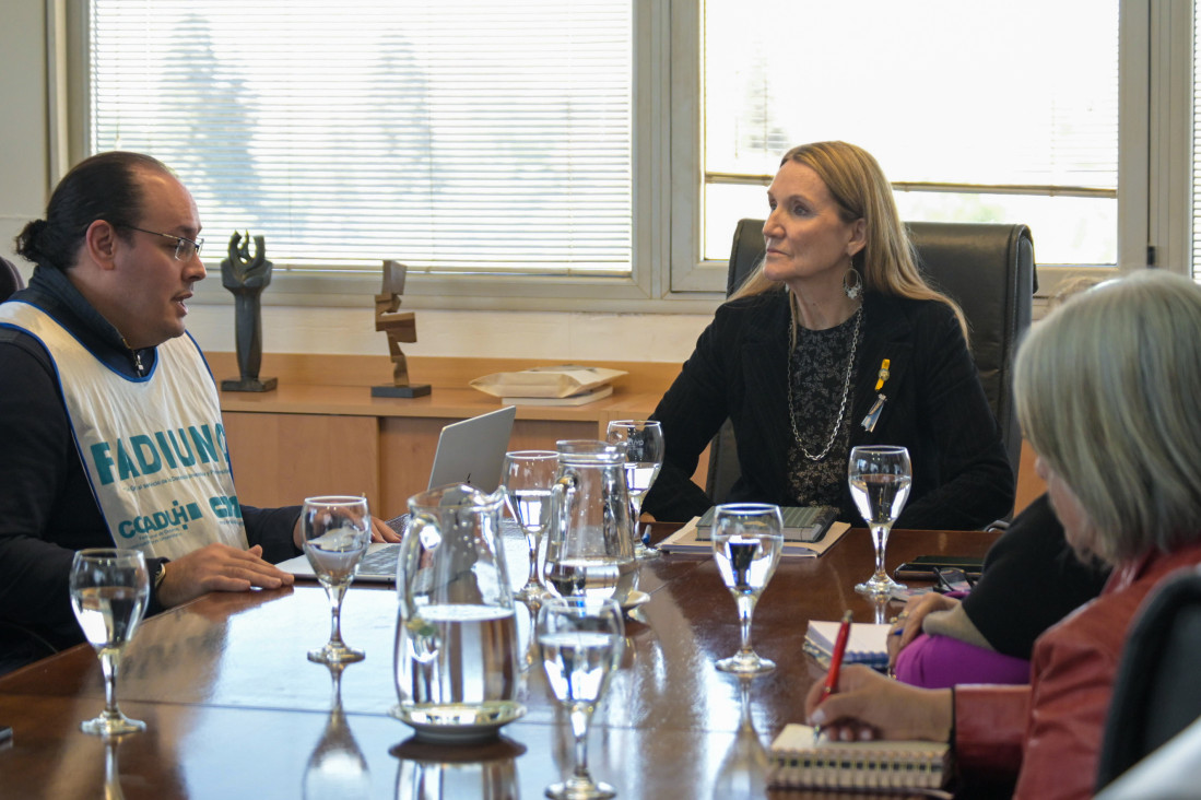 imagen Rectora de la UNCUYO se reunió con representantes de FADIUNC