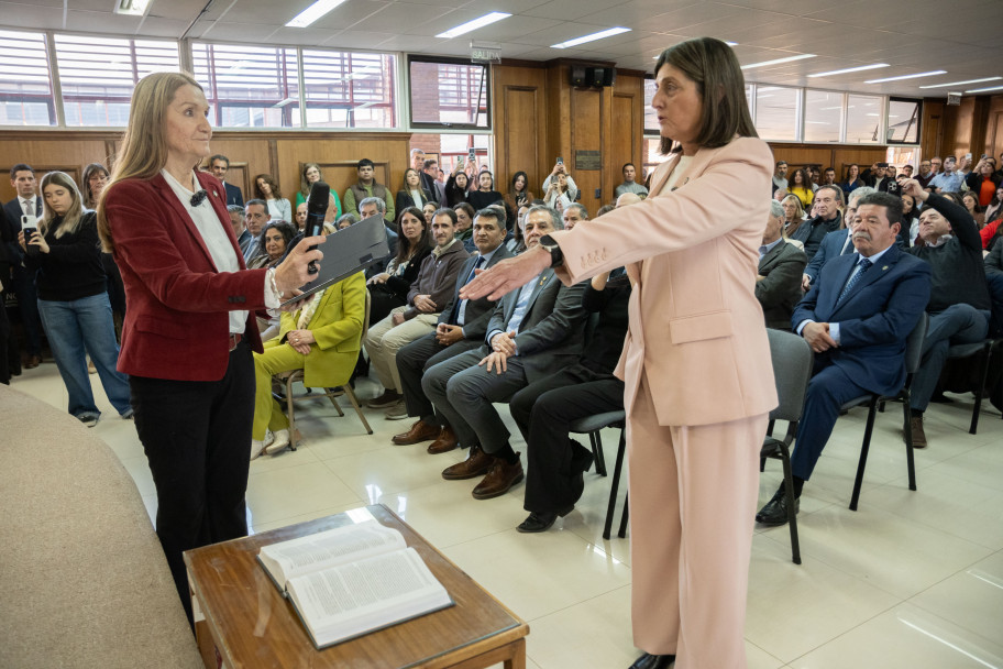 imagen Asumieron las nuevas autoridades en las facultades de la UNCUYO