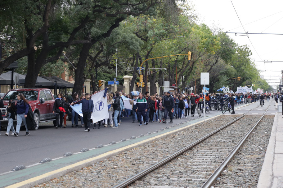 imagen "Sin educación no es posible salir de la pobreza"