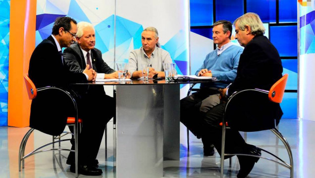 imagen Candidatos protagonizan debate por Señal U