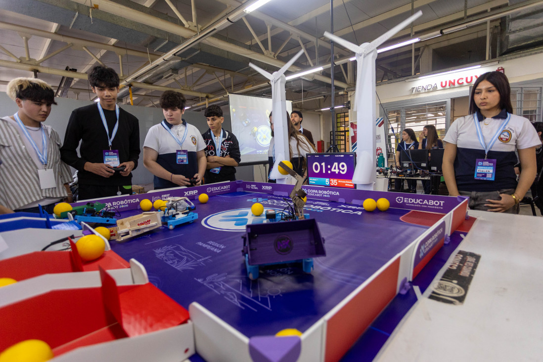 imagen El Martín Zapata representará a Mendoza en la final nacional de Robótica