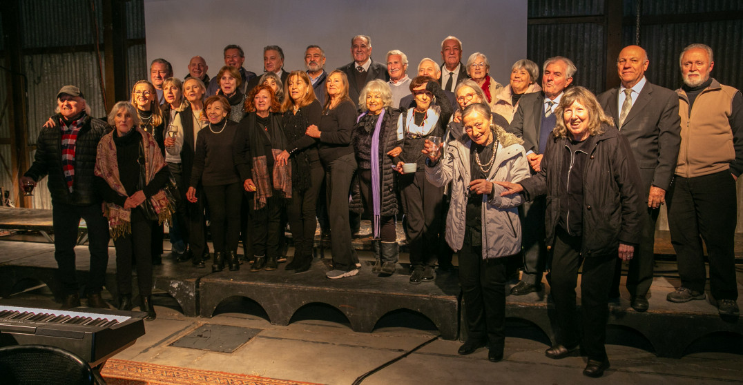 imagen El Coro Universitario de Mendoza festejó 60 años con un concierto histórico