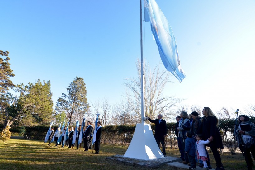 imagen El día de la Bandera se celebró en Agrarias