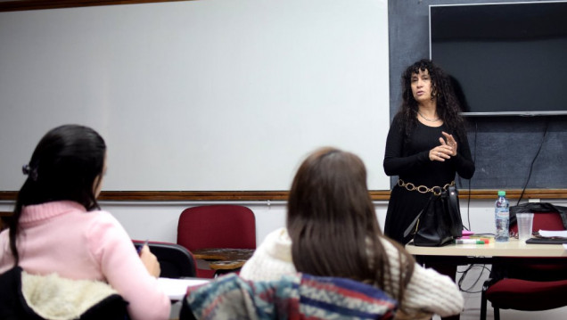 imagen Género, clase y discursos analizó Elsa Drucaroff