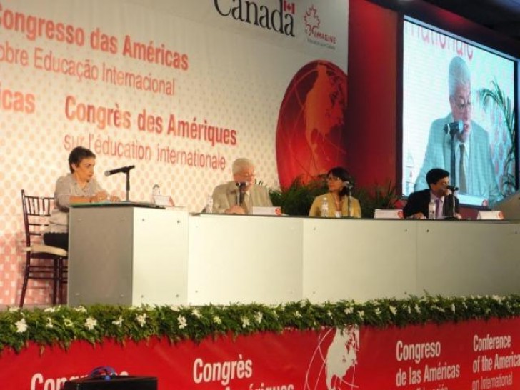 imagen Rector Somoza participa de Congreso sobre Educación Internacional en México