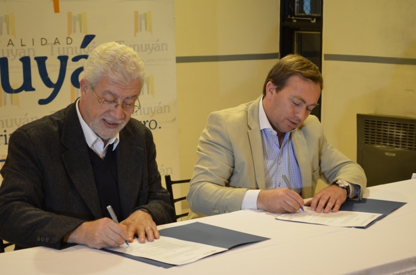 imagen Firman acuerdo para concretar licenciatura en Turismo en el Valle de Uco
