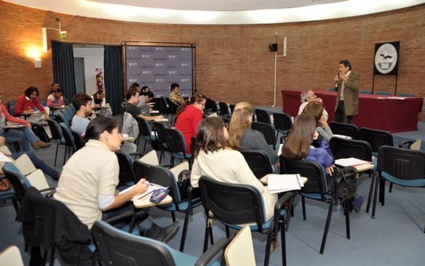 imagen Universitarios de cinco países participan en la Cátedra Virtual Latinoamericana
