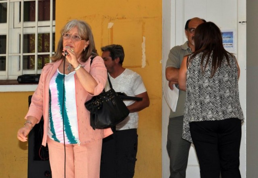 imagen Facultad de Educación Elemental y Especial completará formación de personal que cuida niños en la Dinaf