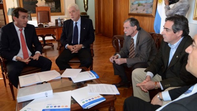 imagen La UNCuyo presentó al Gobierno un trabajo con recomendaciones para la reforma institucional de la Provincia