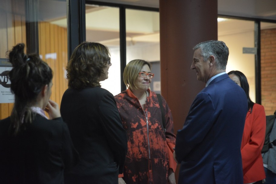 imagen Nueva Honoris Causa trabaja por más comunicación para la comunidad sorda