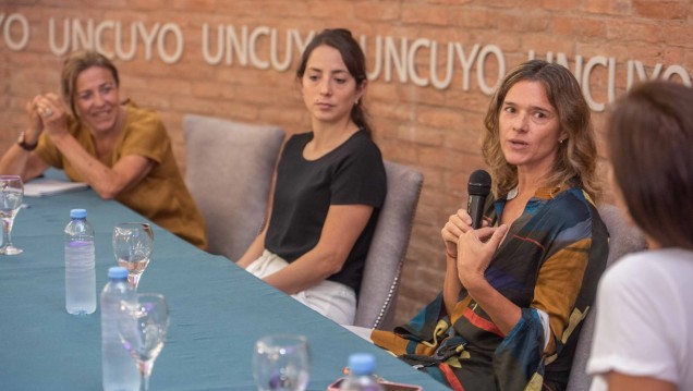 imagen Mujeres que "conquistan" caminos en ciencia y arte