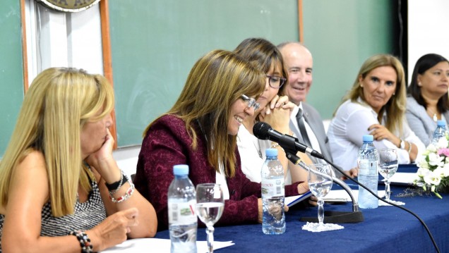 imagen Asumieron nuevas autoridades en la Escuela Carmen Vera Arenas