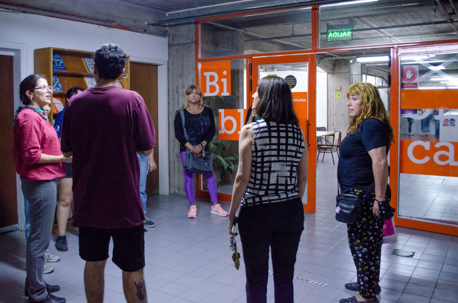 imagen La Biblioteca de Ciencias Políticas y Sociales recibió donación de literatura LGTBIQ+