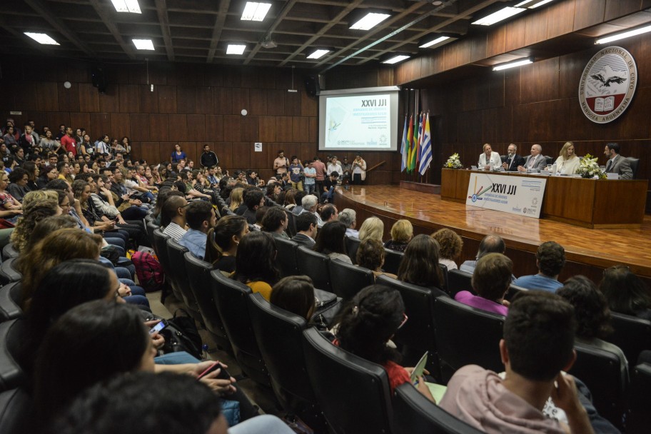 imagen Distinguieron casi 150 investigaciones de jóvenes latinoamericanos