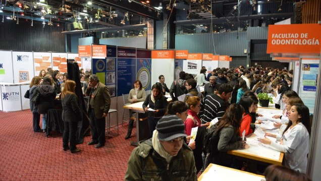 imagen Comienza exposición de carreras de la UNCUYO, UTN e institutos de Educación Superior