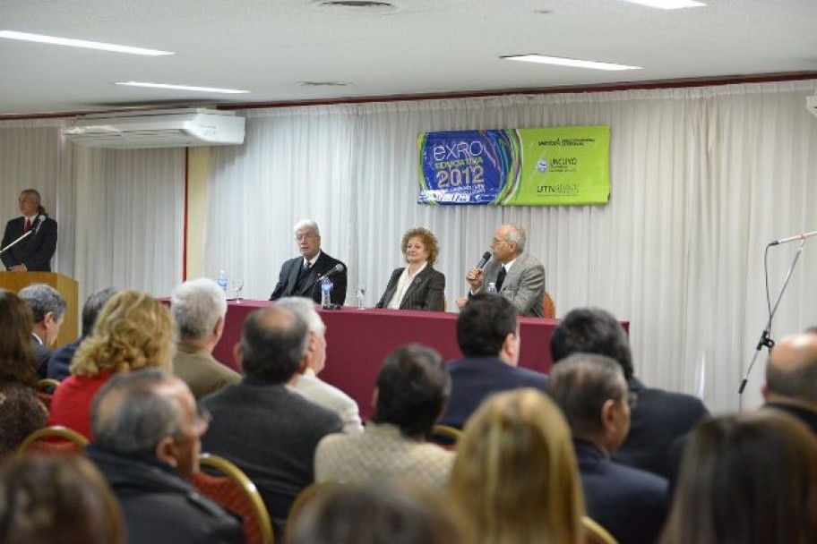 imagen Ya se puede visitar la exposición de todas las carreras superiores de instituciones públicas de Mendoza