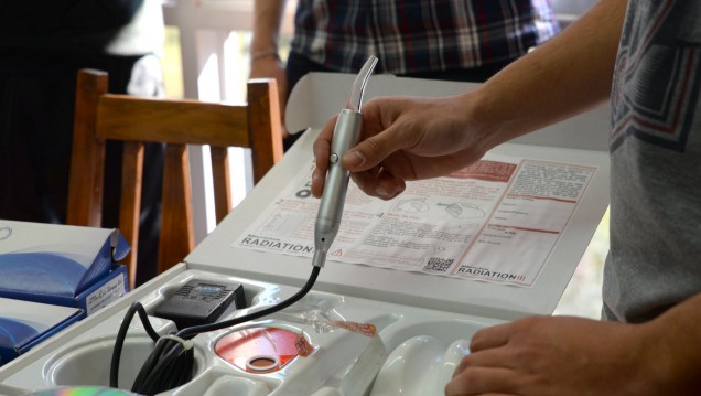 imagen Estudiantes de Odontología tienen nuevos insumos para sus prácticas 