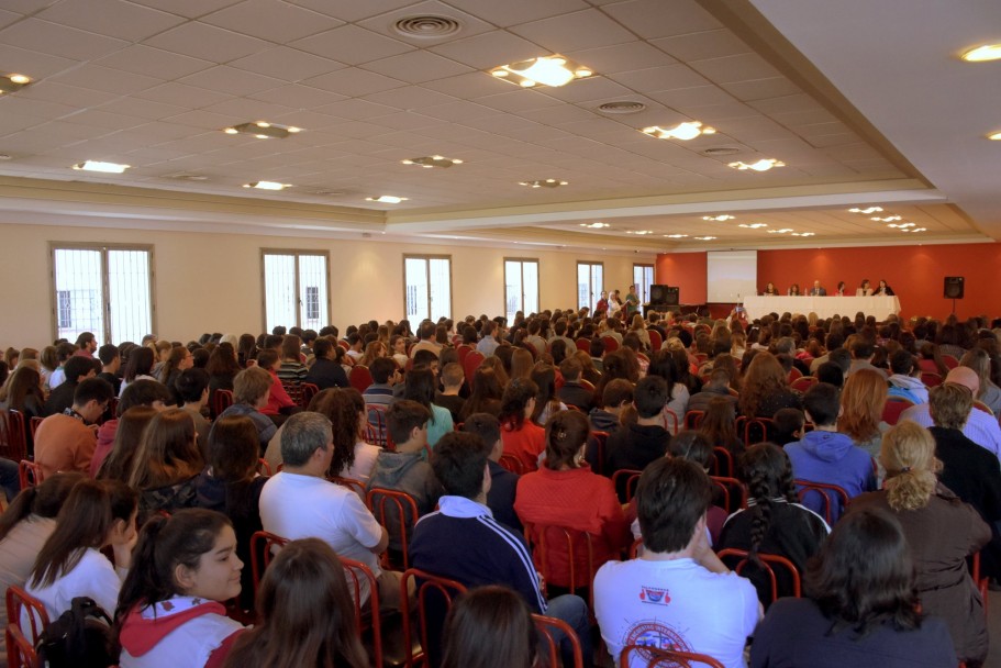 imagen Chicos de todo el país compitieron en la Olimpíada de Ciencias Junior